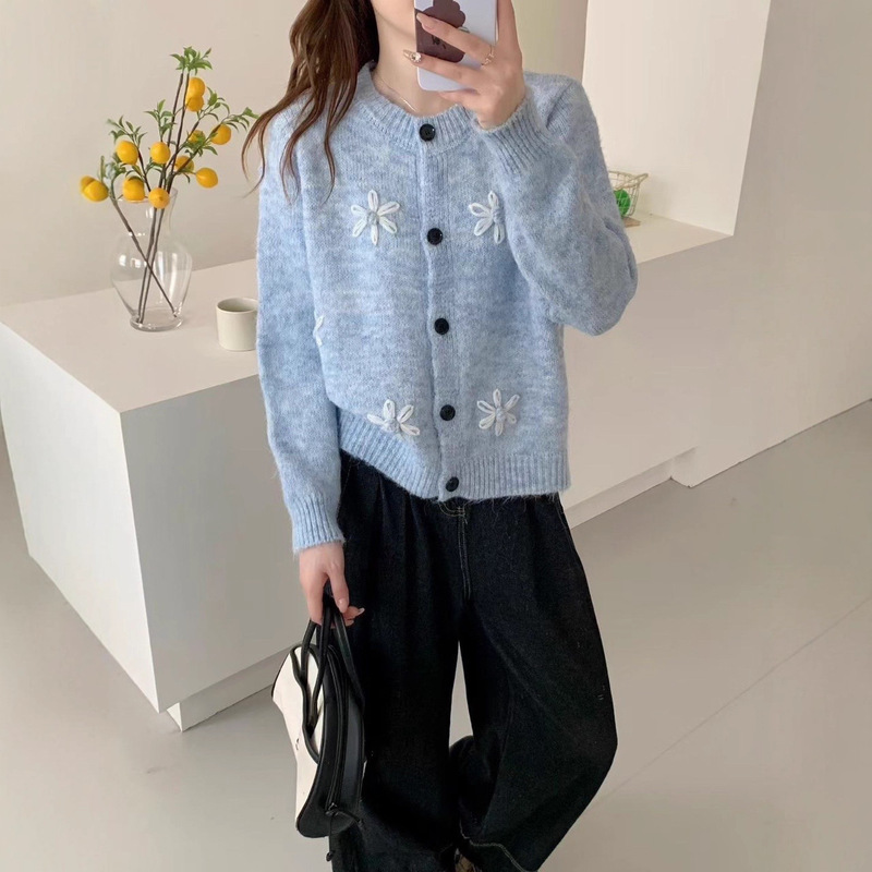 秋冬新款甜美宽松韩系圆领高级感针织衫毛衣女外套花朵针织女开衫|undefined