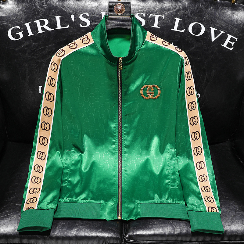 Ropa de hombre europea 2025 primavera y otoño nueva luz de lujo bordado cuello alto tops moda juvenil casual tops Top