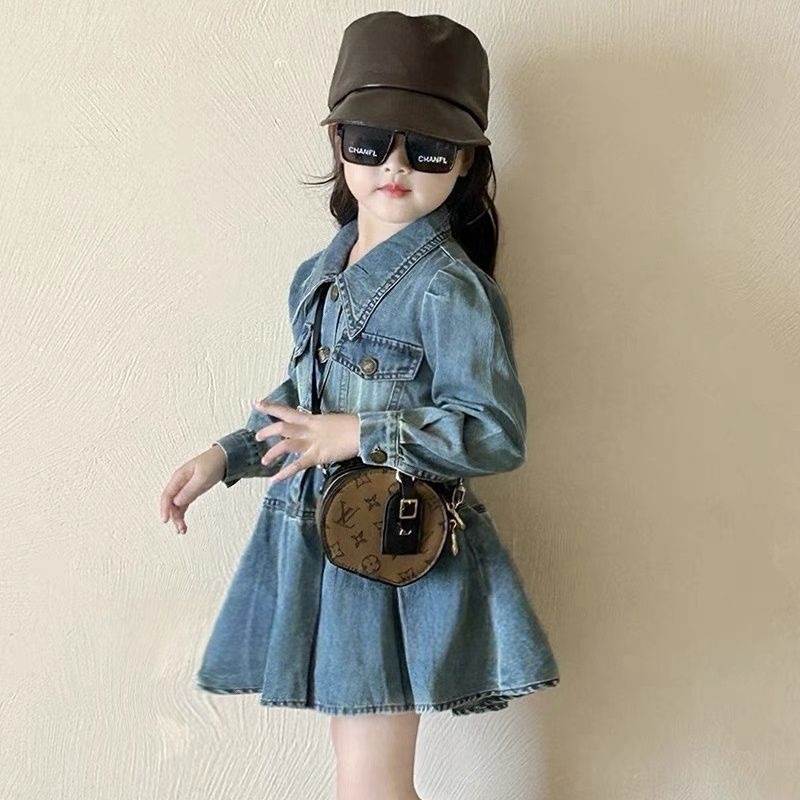 女の子の春秋デニムのスカートの2025春と秋の新型のネットの赤いタイプのワンピースの子供の韓国版のデニムの王女のスカート|undefined
