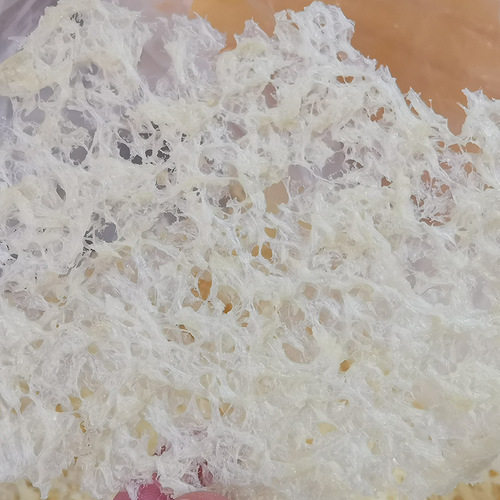 Instantly ready-to-eat herbal Tremella soup, no cooking required. 80g bottle of herbal Tremella, ideal companion for microwave cooking, freeze-dried herbal Tremella.