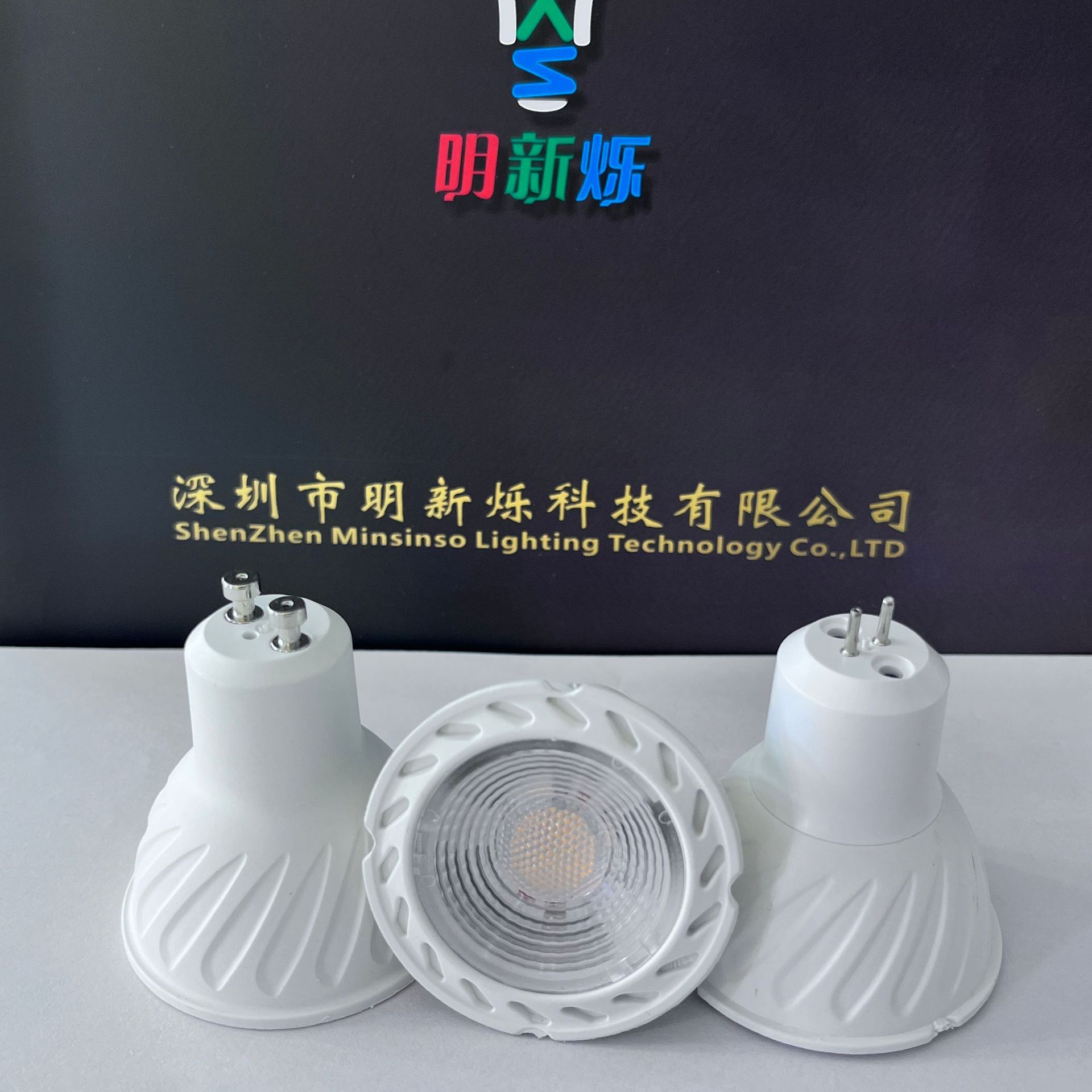 c9ac2b901fd25f9d74e4cf1d9549e2