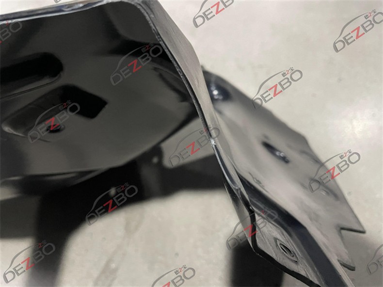 Suitable for Mercedes-Benz C-Class W206 Front and Rear Wheels C200 Wind Deflector Guard Plate C260 Mudguard C260 Fender Liner