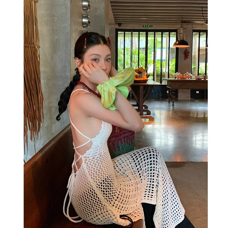 해변 휴가 중공 니트 서스펜더 드레스 여성 여름 스타일 아름다운 해변 드레스 아름다운 롱 스커트