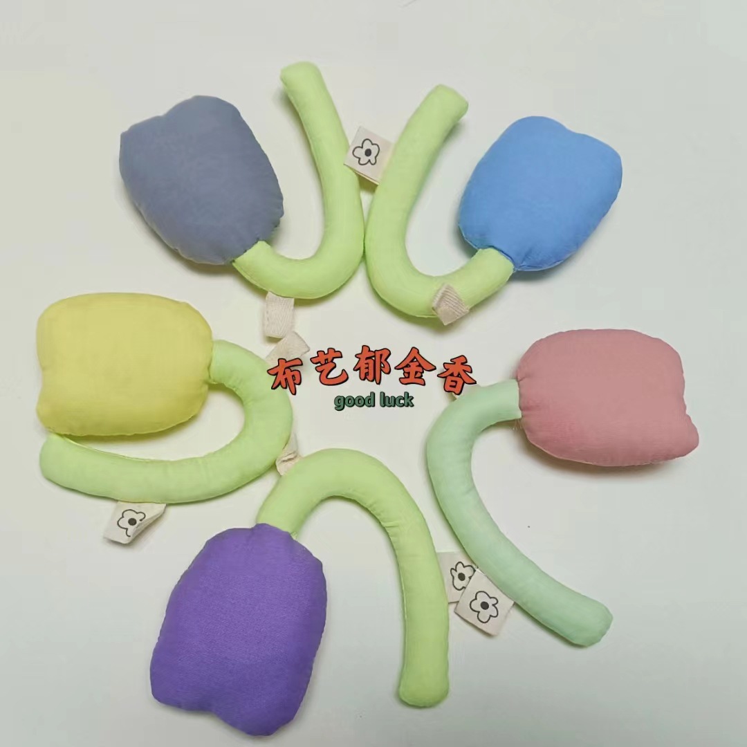 Colorful bag pendants, accessories, small doll pendants, candy-colored tulips, hand-knotted buckles, accessories not including buckles