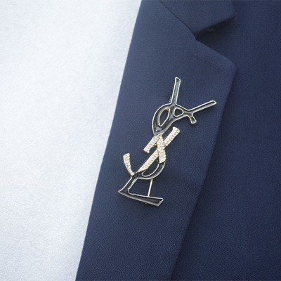 韩版字母胸针大气毛衣胸花女简约西装大衣点钻气质五金大号胸花|ms