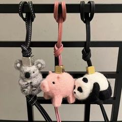 本物の手作りの子供のコアラのパンダのピンクのブタの象は自動車のカバンのキーホルダーを飾って代行します。