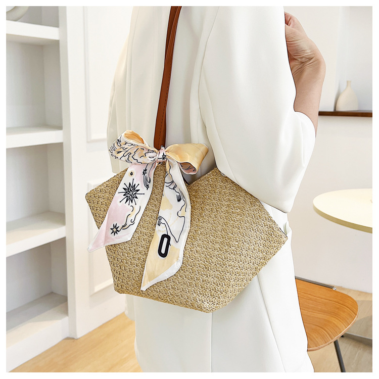 Vacation Solid Color Hexagon Zipper Straw Bag display picture 1