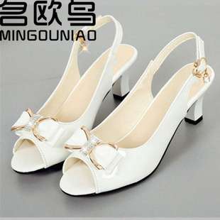2025 Summer Sandals Women's Bow New Fish Mouth Shoes Medium Heels Women's Thick Heels Shoes Pumps