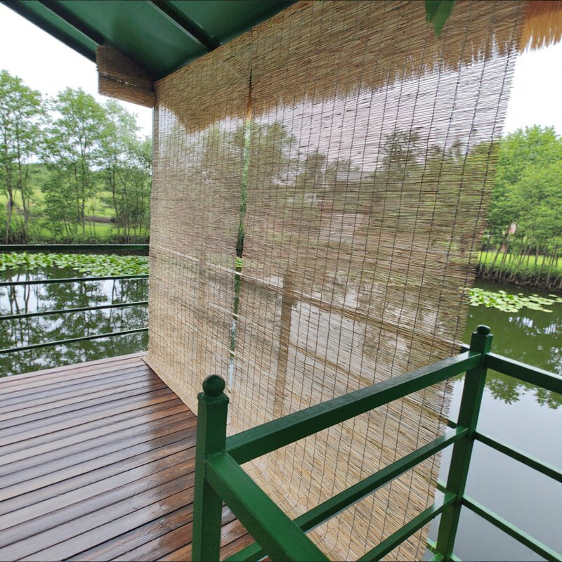 Carbonized reed blinds, outdoor sunshade roller blinds, courtyard pavilion partition decorative curtains, waterproof and mildew-proof bamboo blinds Carbonized reed blinds, outdoor sunshade roller blinds, courtyard pavilion partition decorative curtains, waterproof and mildew-proof bamboo blinds