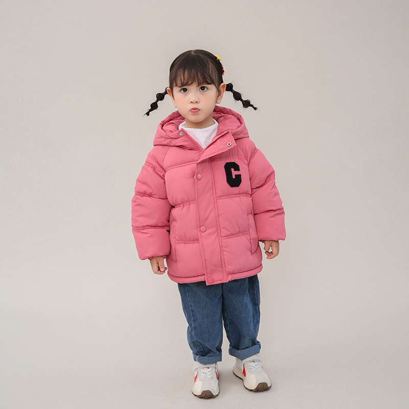 Gran C niños con capucha abajo chaqueta 2024 Otoño e Invierno ropa para niños nueva venta al por mayor niños y niñas chaqueta de plumas
