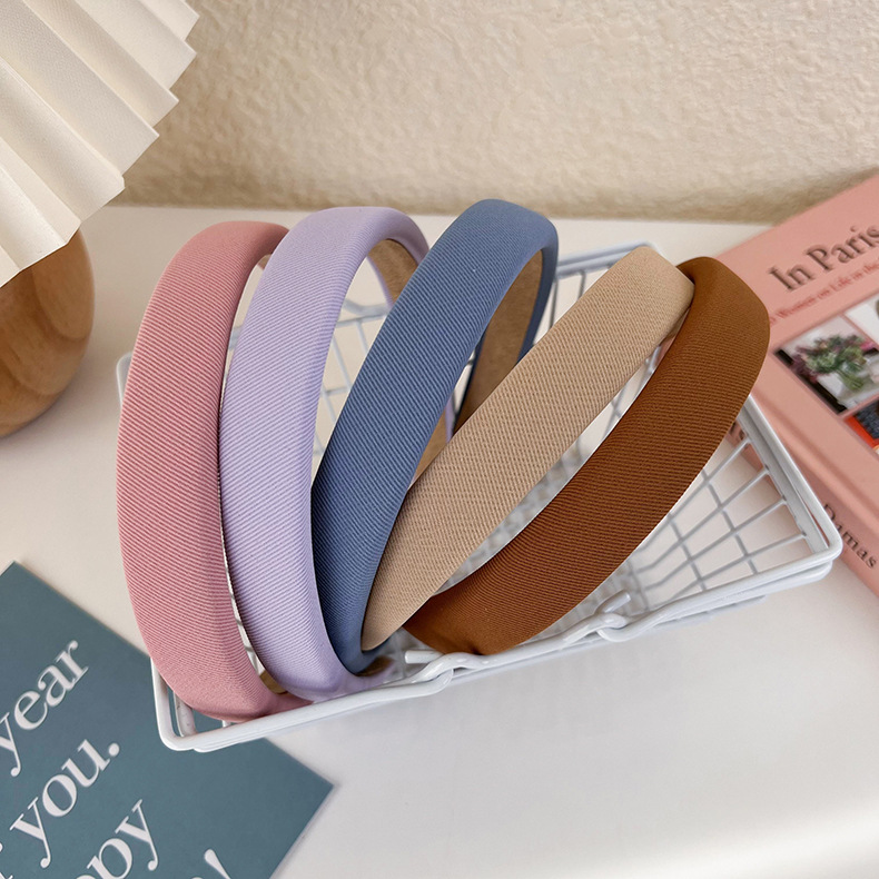 Simple Wide-brimmed Solid Color Cute Headband Wholesale display picture 2