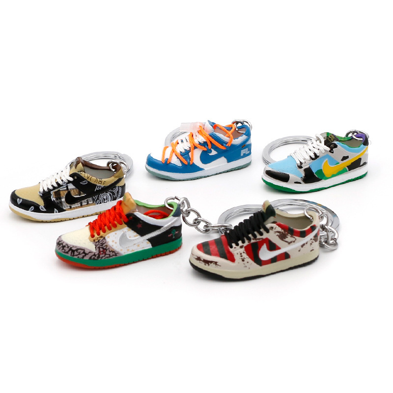 Skate shoes pendant keychain bag dunk pendant fan shoe model cross-border fashion jewelry creative personalized gift