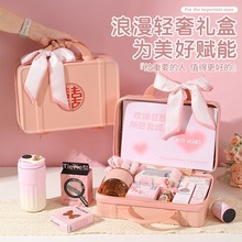 ��������Ů����ʵ������С�ڸ߼��л����ͽ����Ŷ���������Ʒ