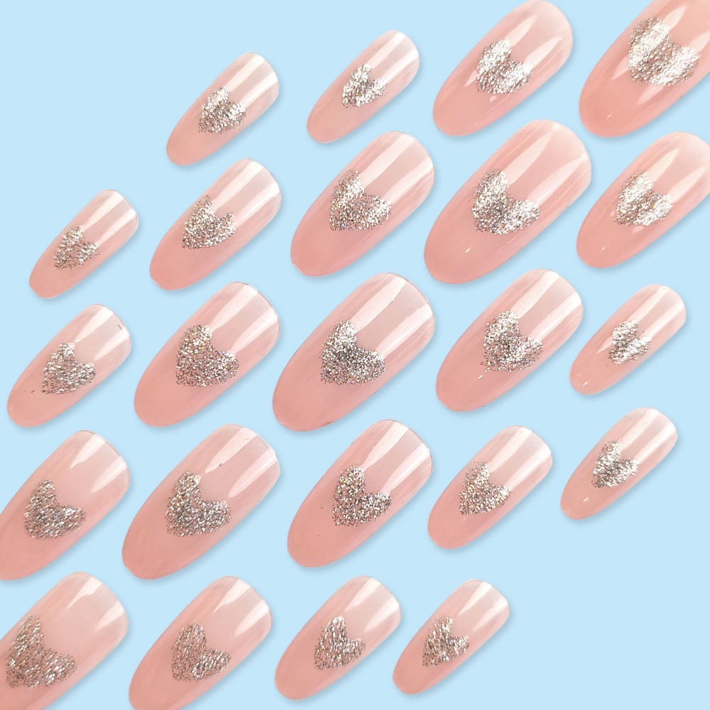 Desnudo polvo de plata brillante amor manicure, uñas de cabeza redonda, suave y dulce viento para usar uñas largas, 24 piezas de parche de uñas falsas