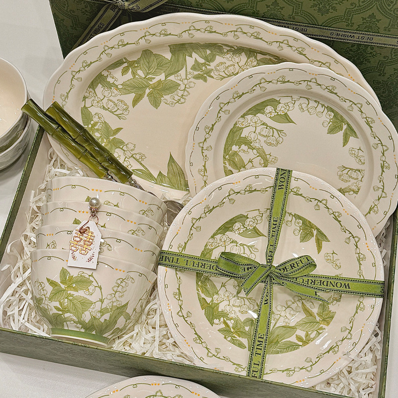 Fresh and Simple Green Lily of the Valley Flower Bowl and Plate Set for Home Use, Ins Style Ceramic Rice Bowl and Plate with High Temperature Underglaze Color Tableware
