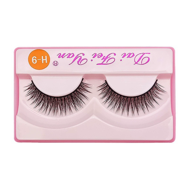黛妃妍 Dense false eyelashes, soft bike fork, natural makeup