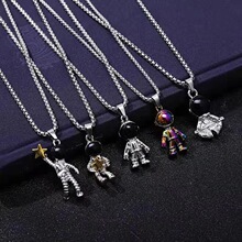 宇航员项链新款太空人挂链街头风卫衣吊坠女嘻哈情侣配饰挂坠男潮