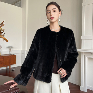 �p��ˮ��ëƤëһ�w����Ů�b�̿��M����Ƥ�ݴ������p2025�����¿�