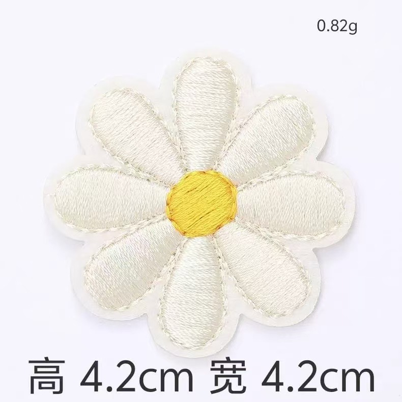 国境を越えたアマゾンの精巧な立体マカロンの小さい花のコンピュータの刺繍の布はDIYの手作業の材料の現物を貼って卸売りします。|undefined