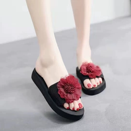 高跟拖鞋;厚底拖鞋;坡跟拖鞋