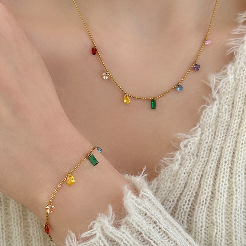 Pendant Necklace Classification 1 Piece Quantity Simple Style Water Droplets Heart Shape Copper Artificial Crystal Pendant Necklace In Bulk