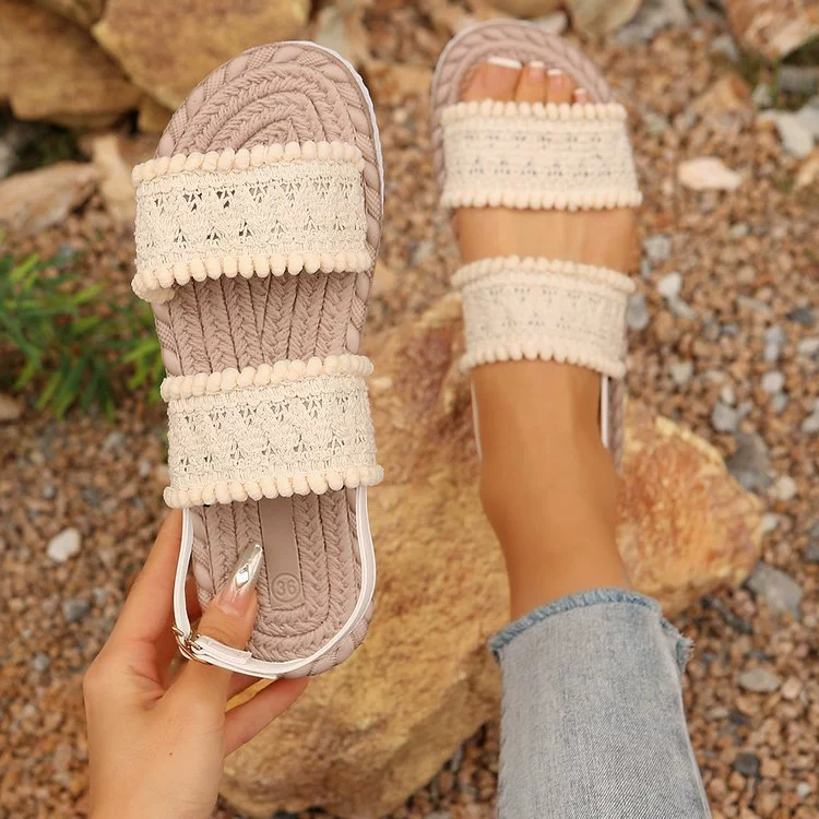 Внешняя торговля большой размер модные сандалии женский 2024 летний новый модный тканый европейский и американский плоский сандалии спот оптом