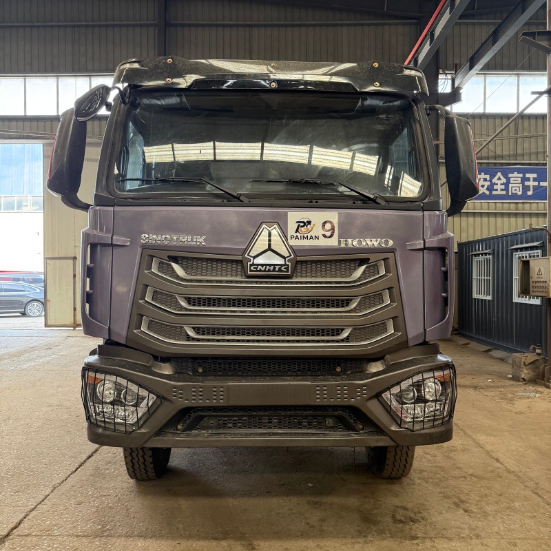 Howo Exports to Africa, Eight-Wheel Construction Site Dump Truck Using Sand and Gravel Materials, Nx 371 Howo Tractor Truck