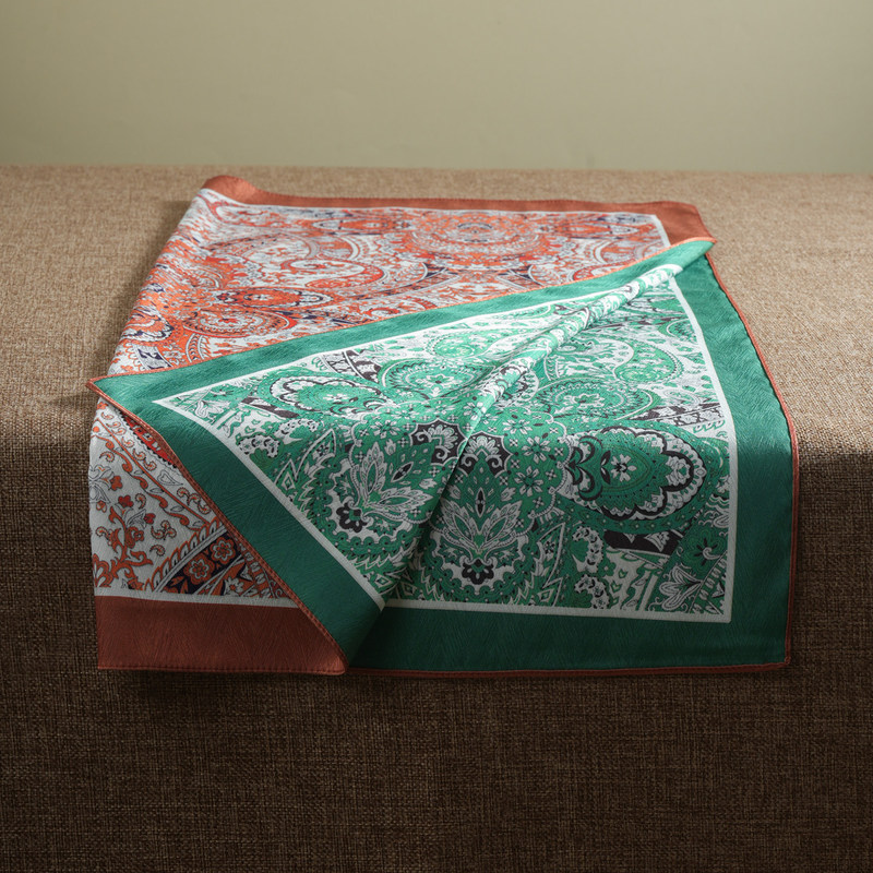 Chinese Style Retro Brown Silk Scarf 70% Imitation Silk Small Square Scarf for Women, Spring and Autumn Ethnic Style Headscarf, Neck Warmer, Shawl Chinese Style Retro Brown Silk Scarf 70% Imitation Silk Small Square Scarf for Women, Spring and Autumn Ethnic Style Headscarf, Neck Warmer, Shawl