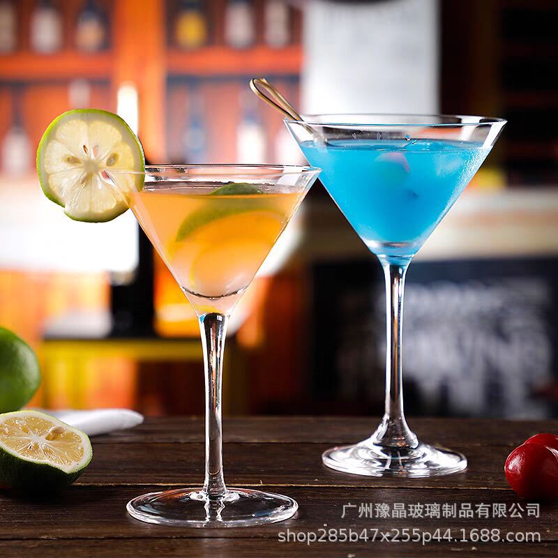 创意马天尼鸡尾酒三角玻璃杯高脚香槟塔杯酒吧调酒杯玛格丽特批发