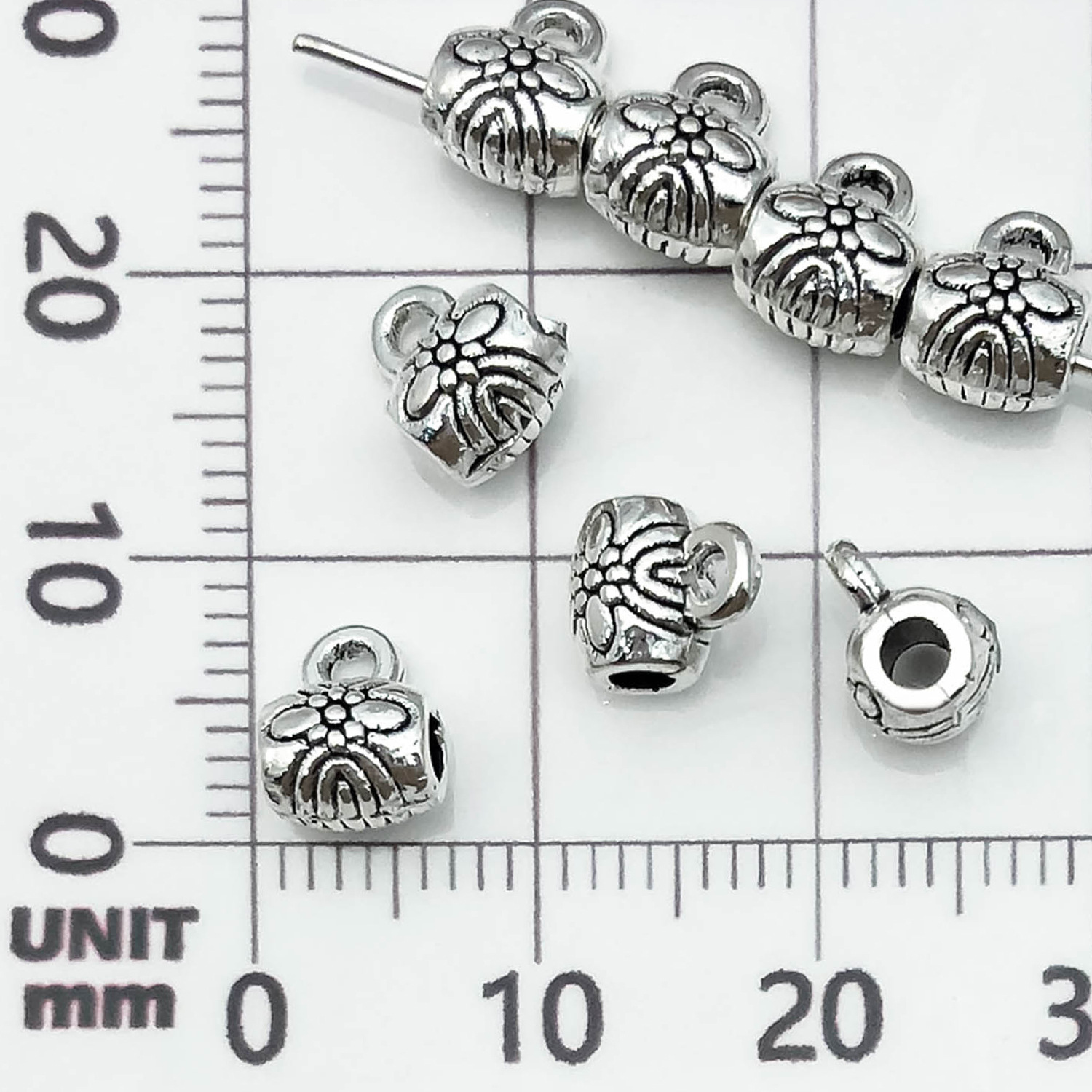 21091-HY-古银锌合金小三通挂头8x6孔3mm-0.5