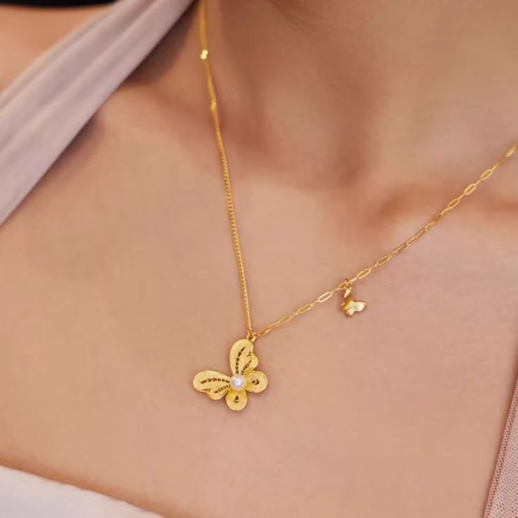 Nytt sandguldfärgat fjärilskärleksblommorhalsband guldbutik med guldfärgad fjärilspärlhänge kedja nyckelbenskedja_voghion.com