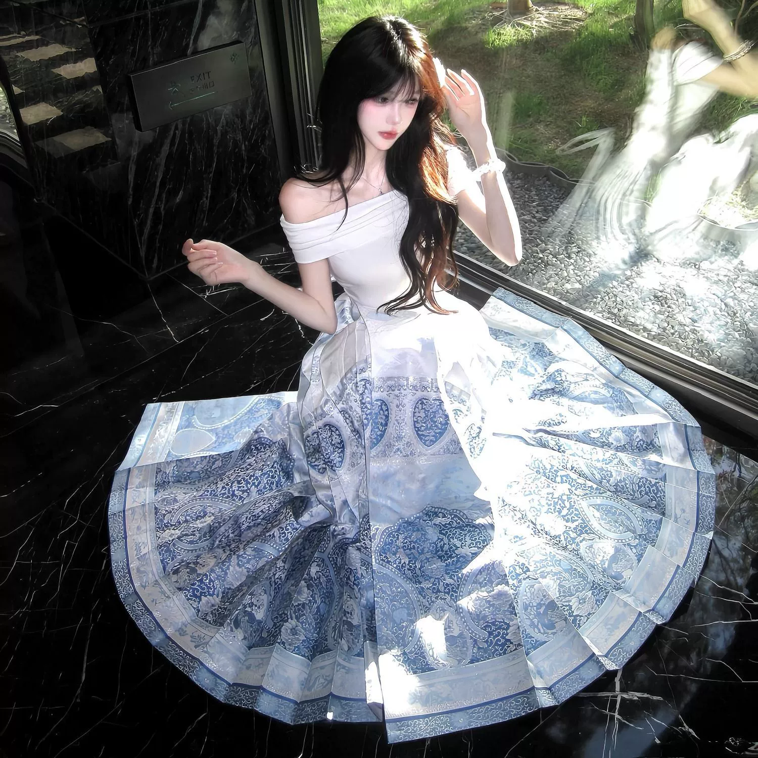 Новый синий и белый фарфоровый топ больших размеров в китайском стиле с открытыми плечами, новый женский летний наряд в китайском стиле 100kg