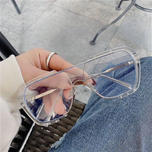 Hollywood star oversized black sunglasses for women and men, retro style, suitable for round faces, slimming, windproof, driving and sun protection.