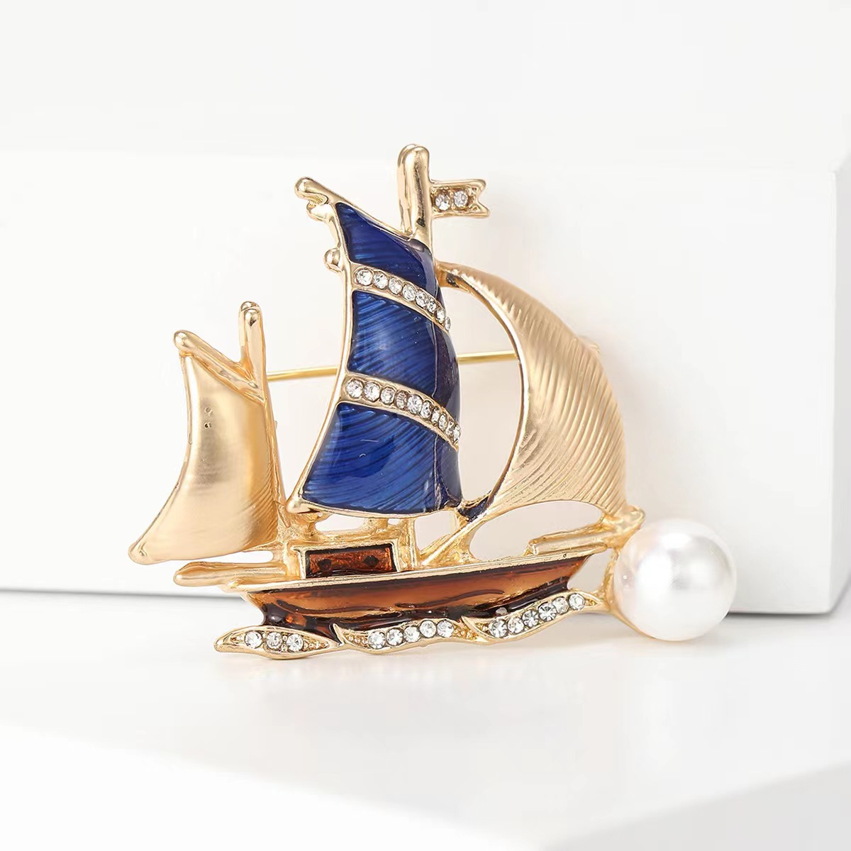 Smooth Sailing Enamel Sail Brooch Classy Niche Classy Classy Corsage Pearl Retro Brooch Clothing for Women