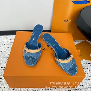 �H�ҚW�����Q2025�¿�ţ�в��߸�һ�֎�¶ֺ��ЬŮӡ��؈������