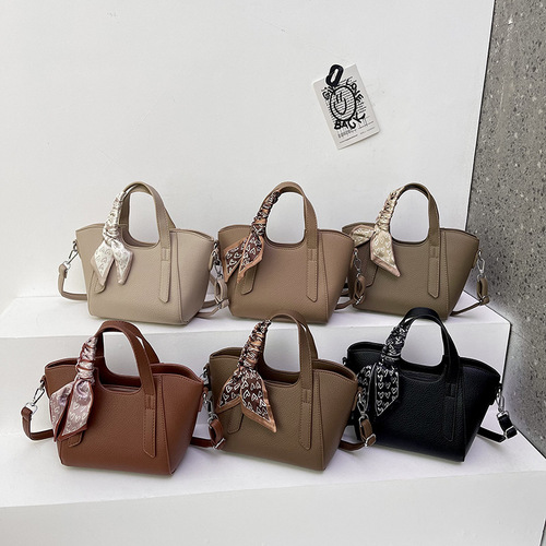  New Fashion Minimalist Large Capacity Handheld Water Bucket Bag High-end Stylish Women's Single Shoulder Crossbody Market Basket Bag