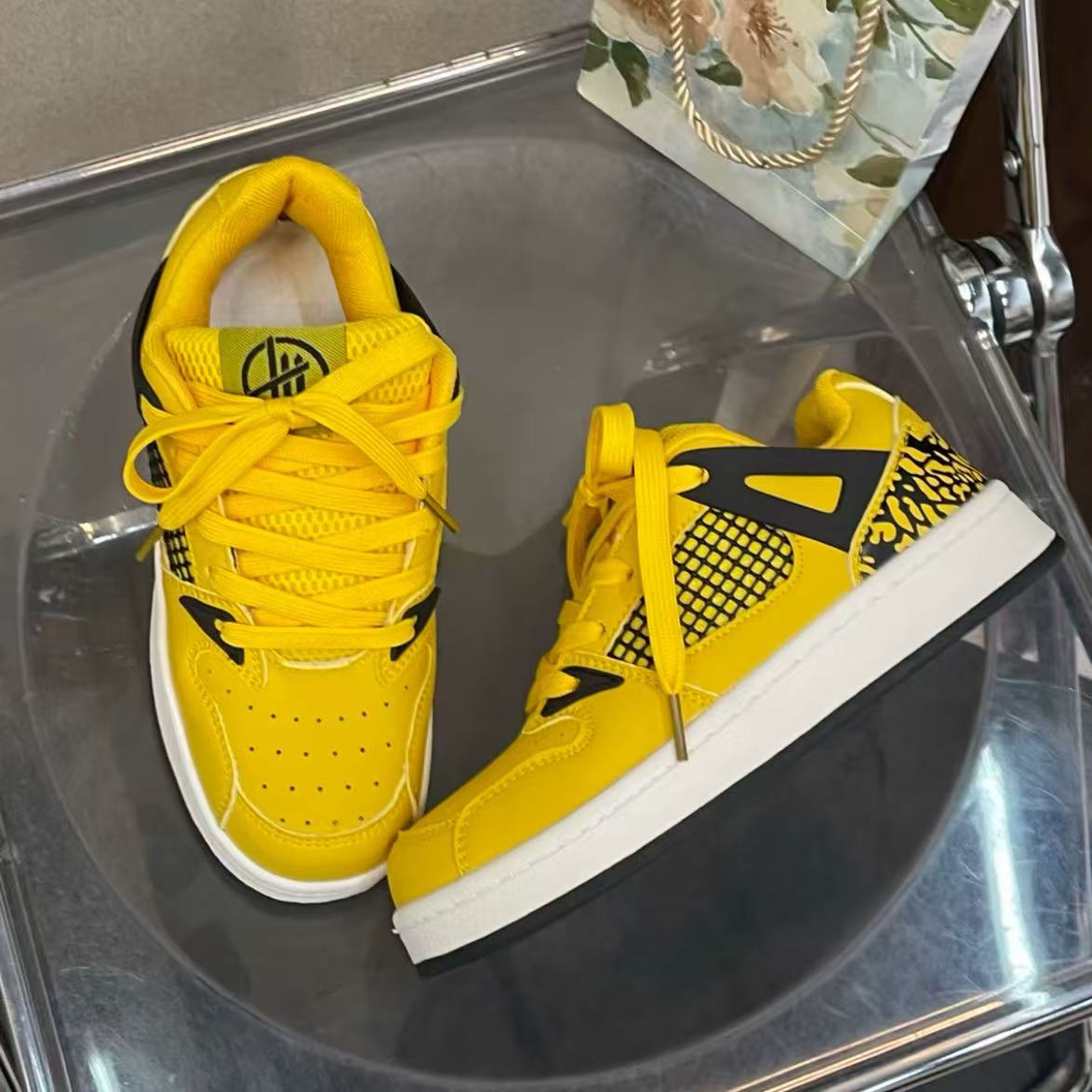 新款vibe风情侣潮牌拼接板鞋男女百搭内增高运动鞋