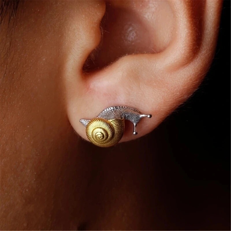 Fashion cartoon cute snail earrings female ins personality all-match snail finger ring 2024 cross-border jewelry wholesale