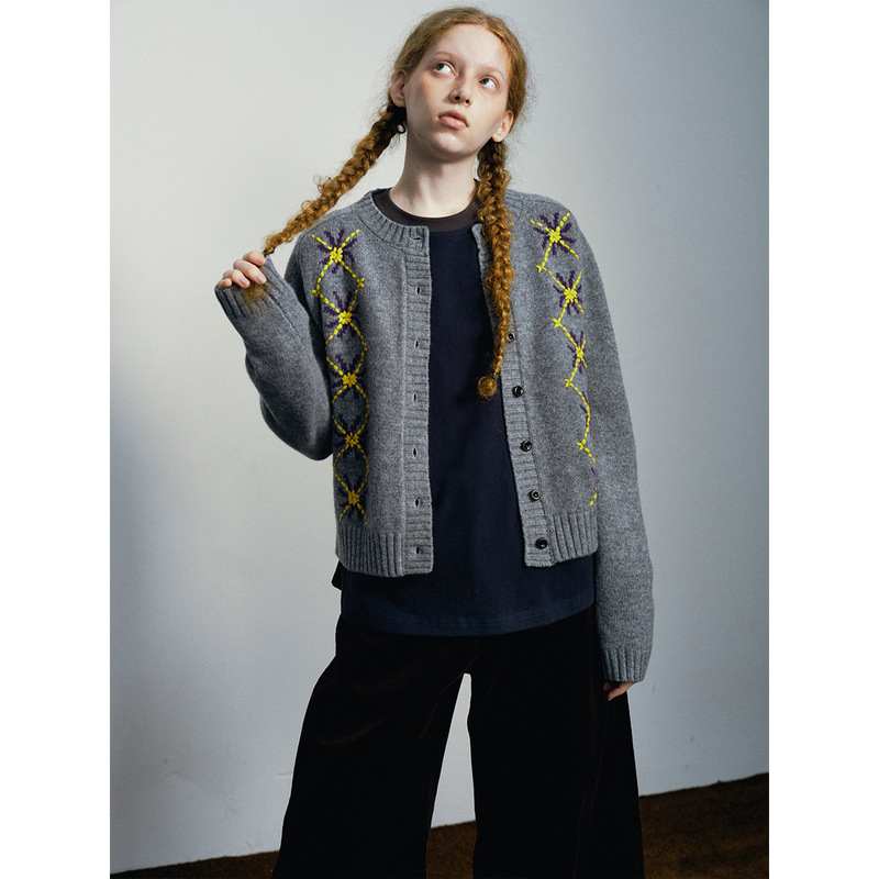 【Daihe】Early Spring New Casual Round-Neck Hand-Embroidered All-Wool Versatile Short Knit Cardigan H0031 【Daihe】Early Spring New Casual Round-Neck Hand-Embroidered All-Wool Versatile Short Knit Cardigan H0031