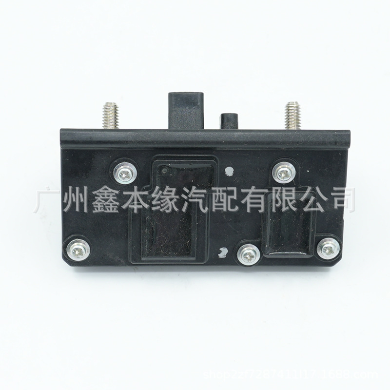 74810-T4N-H01 Suitable for Fit, Vezel, Jade, Odyssey, Elysion Trunk Switch Button Handle