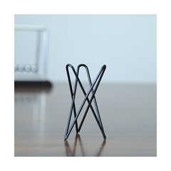 Iron air pineapple stand purifying air support greening home office eye-catching air pineapple iron stand