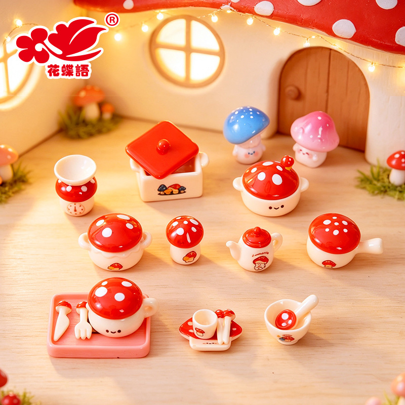 New cartoon red mushroom complete kitchen utensil miniature accessories, mini dollhouse DIY fairy tale house resin ornaments New cartoon red mushroom complete kitchen utensil miniature accessories, mini dollhouse DIY fairy tale house resin ornaments