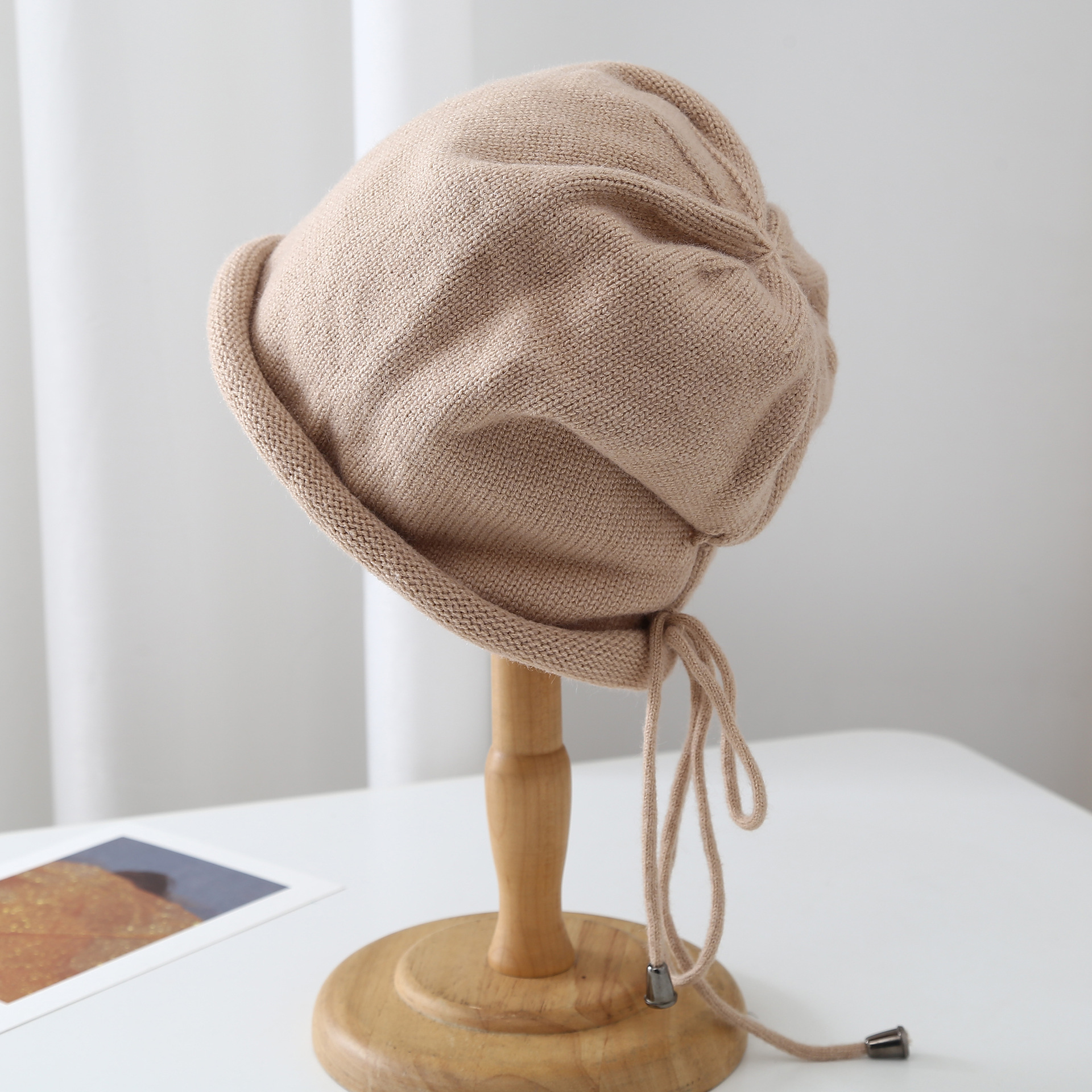 Beige_2