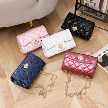 2024新款菱格绣花纯色纸皮包锁扣链条单肩包时尚百搭小香风斜挎包