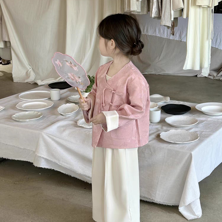 Primavera y otoño de las niñas hanbok 2025 nuevo bebé estilo extranjero nuevo abrigo jacquard chino para niños set de estilo nacional niña
