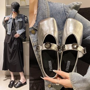 2025�ﶬ��Ʒ�ٴ�ˮ荷��^����ЬӢ���r��Ůʿ���⴩����ƽ�ױ�Ь