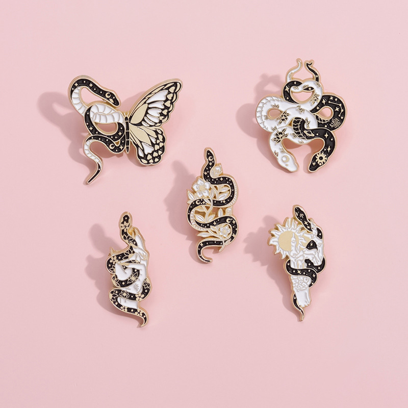Punk Pin Snake Butterfly Zinc Alloy Stoving Varnish Unisex Brooches display picture 4