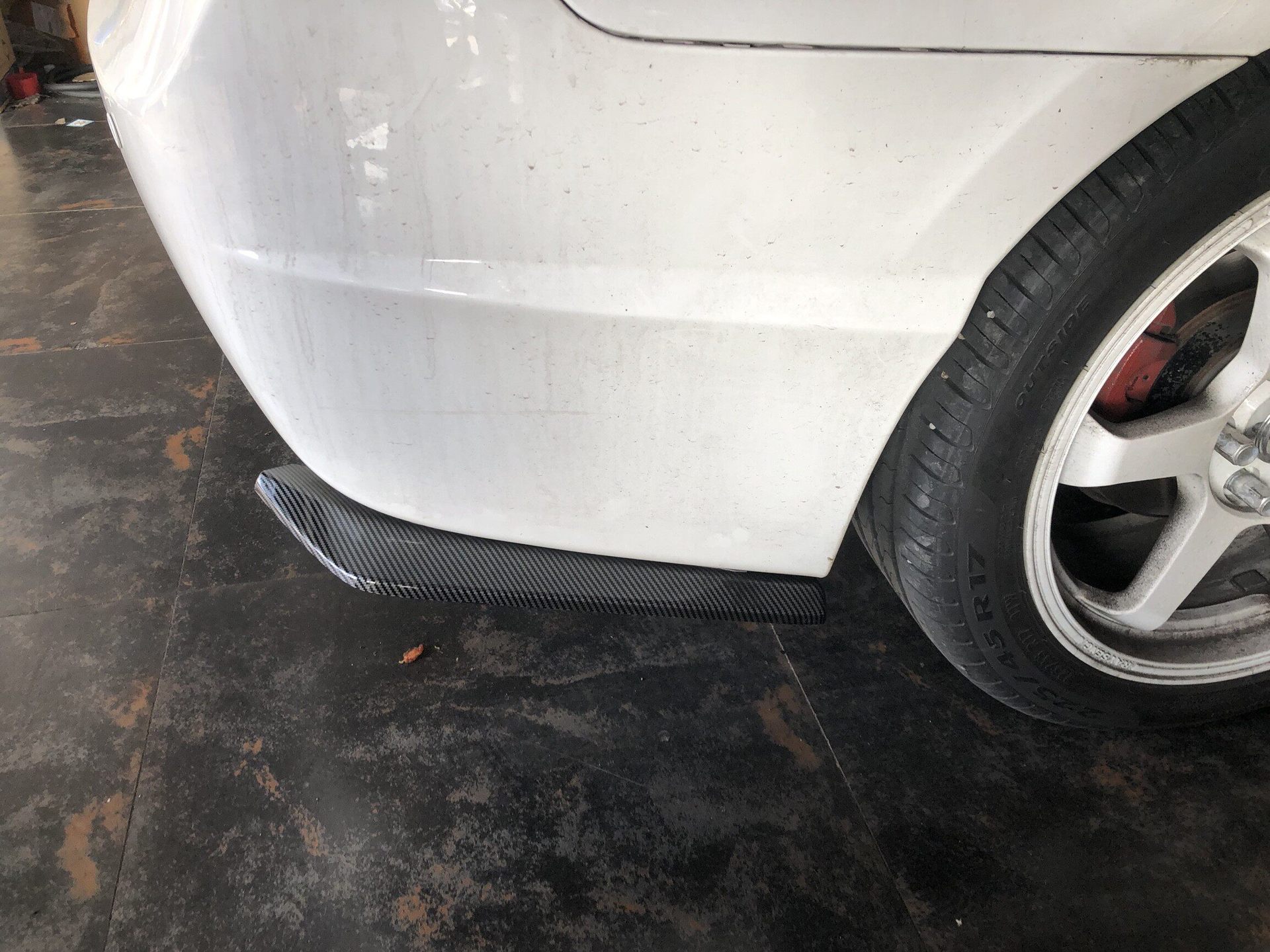 Car Modification Universal Rear Corner Accessories Rear Lip Rear Spoiler Bumper Corner Protector Anti-Collision Anti-Scratch Decoration