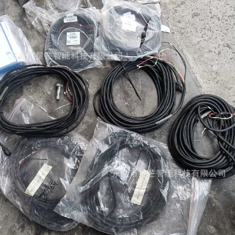三菱伺服码线MR-PWCNS5-10M动力线MR-PWCNS5-15M三菱线缆现货议价