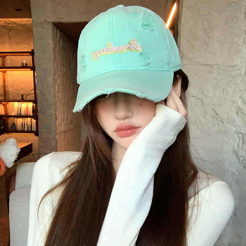 Carta roja bordada agujero gorra de béisbol mujer primavera 2025 nuevo aumento profundo gorra gor